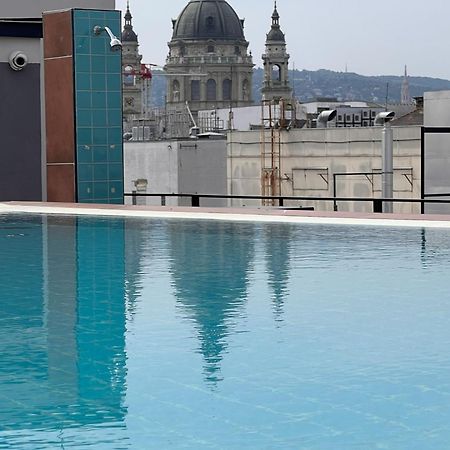 Luxe Central Studio With Pool, Parking & Ac Budapest Exteriör bild
